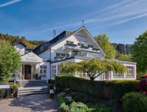 Отель Landhotel Kallbach - 4 Sterne SUPERIOR  Хюртгенвальд